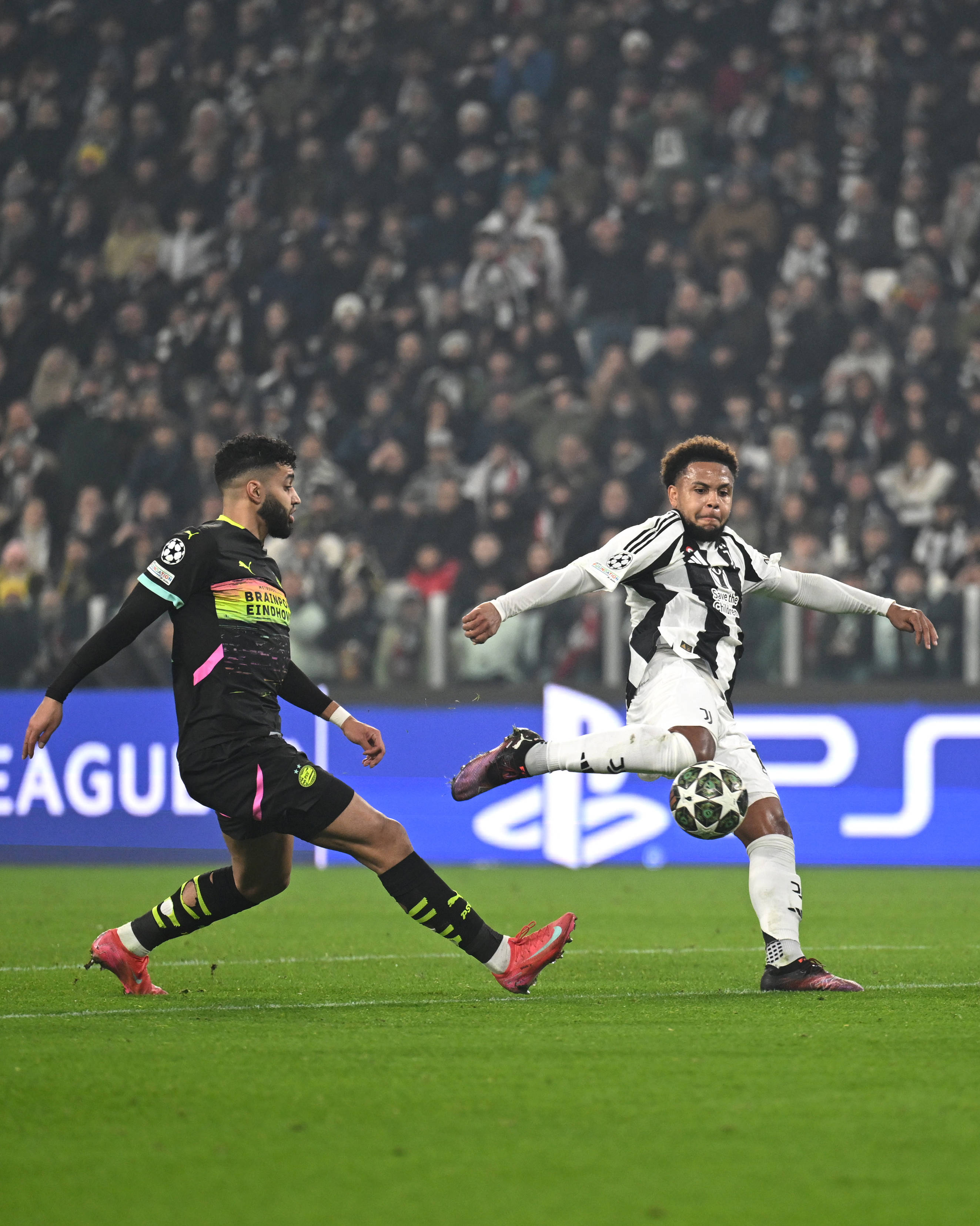 曼城2-0力压马德里，亚冠淘汰赛势如破竹的简单介绍