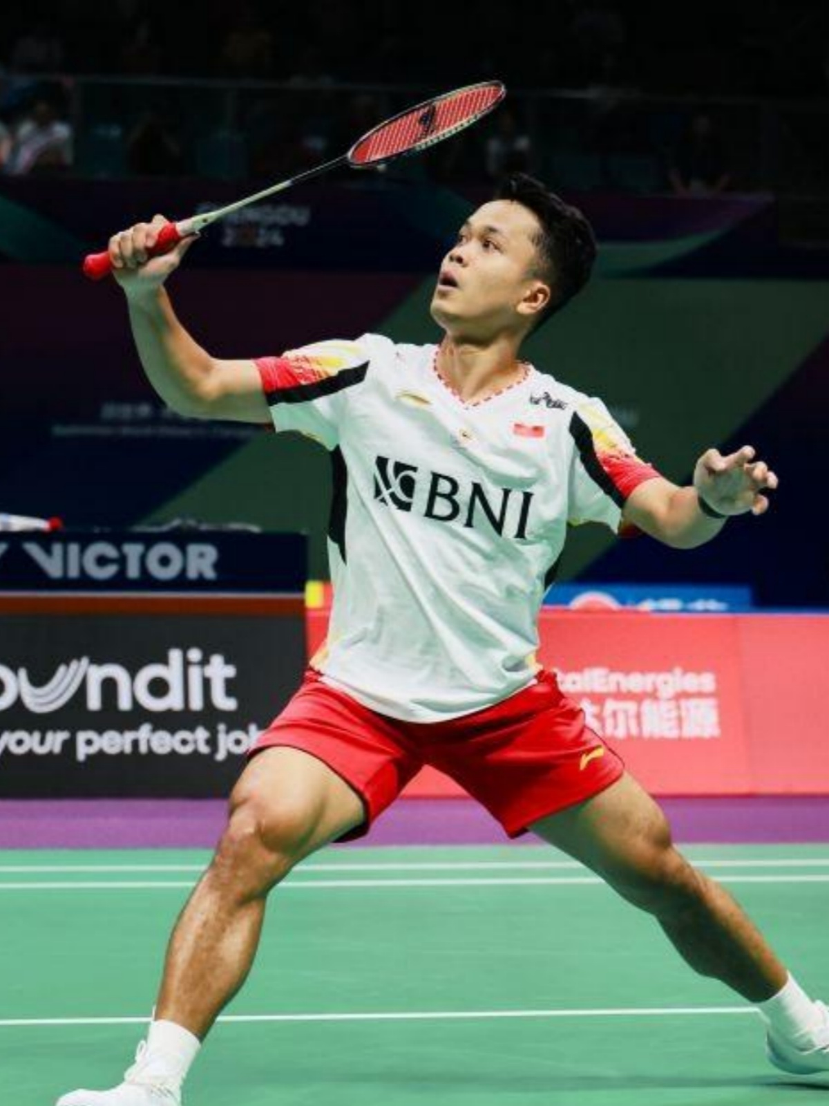 关于羽毛球选手发挥出色,荣膺最佳MVP的信息 关于羽毛球选手发挥出色,荣膺最佳MVP的信息